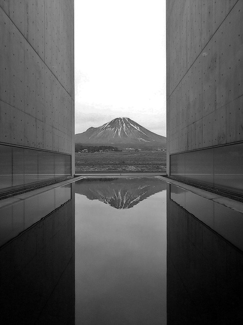 Archillect Archive ID 6688