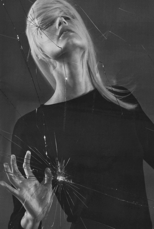 Archillect Archive ID 6991