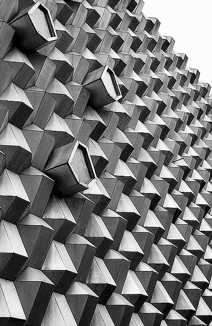 Archillect Archive ID 8084