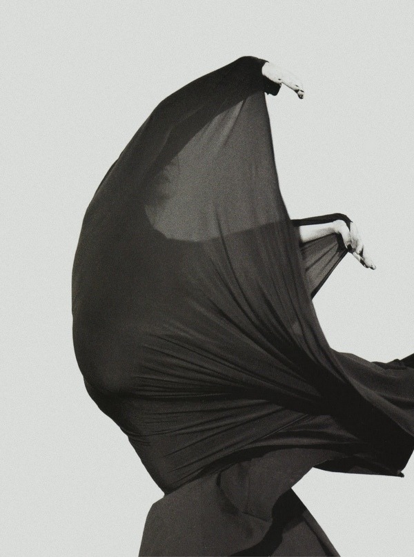 Archillect ID 25305