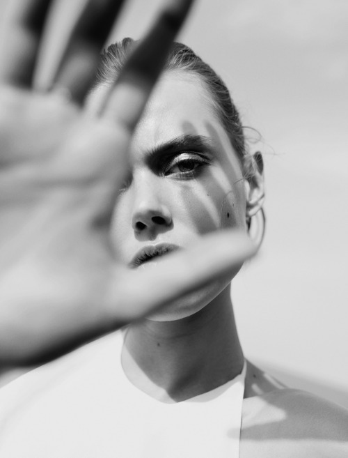 Archillect ID 26210