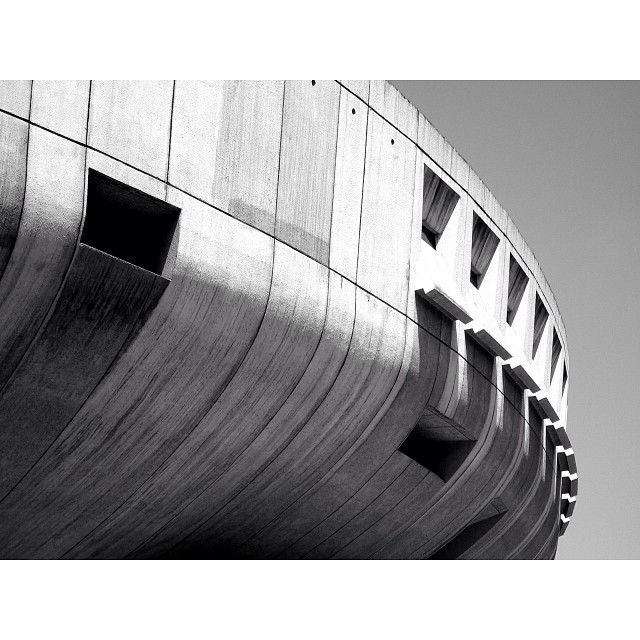 Archillect ID 28651