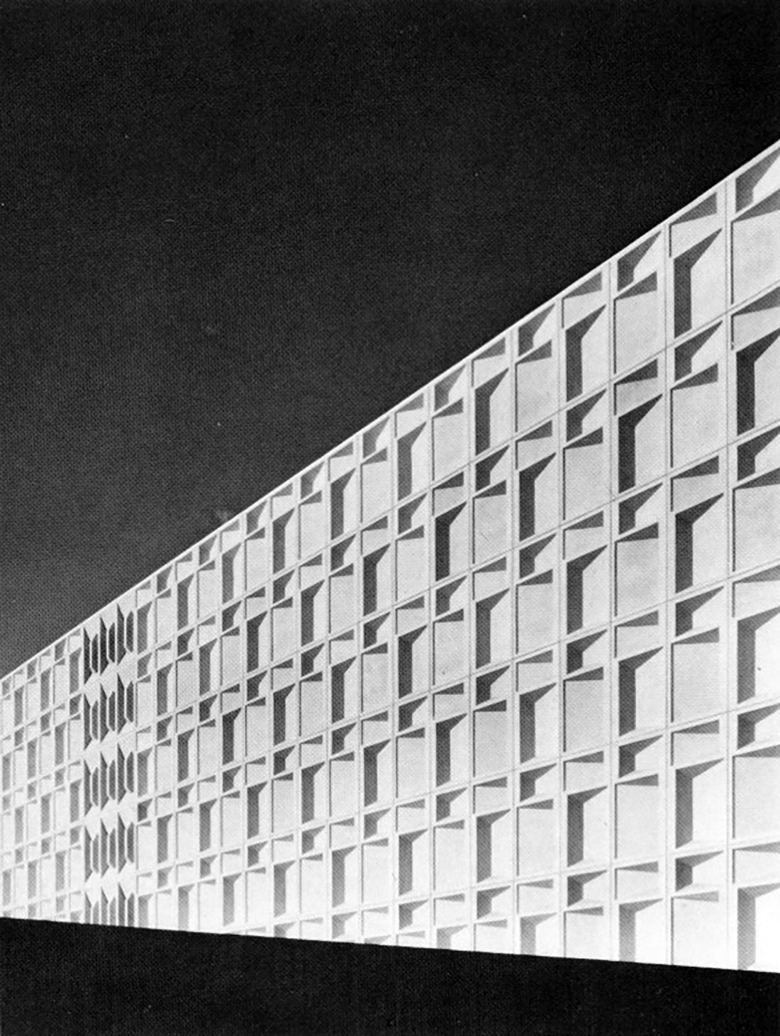 Archillect ID 31198