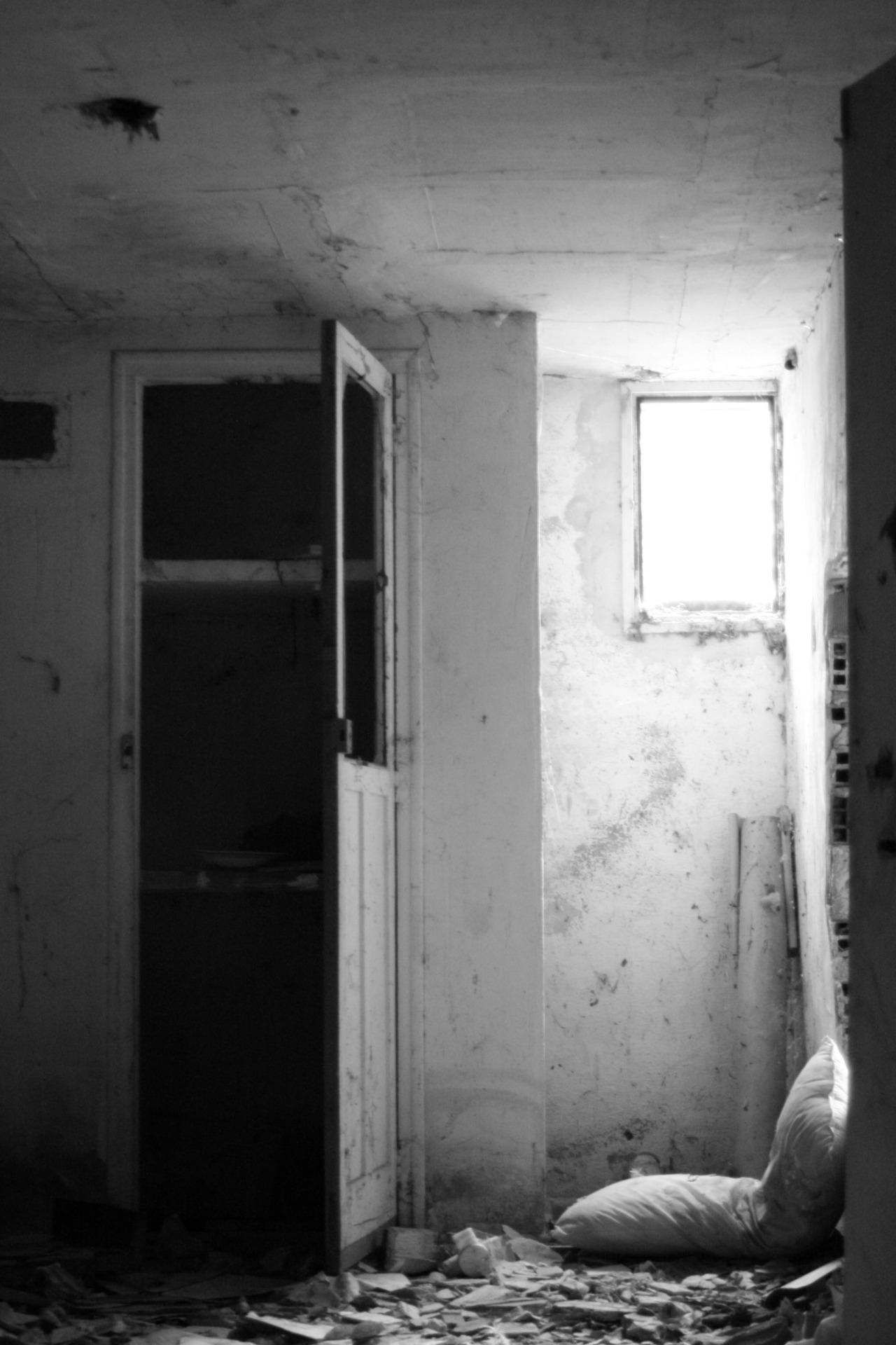 Archillect ID 32240