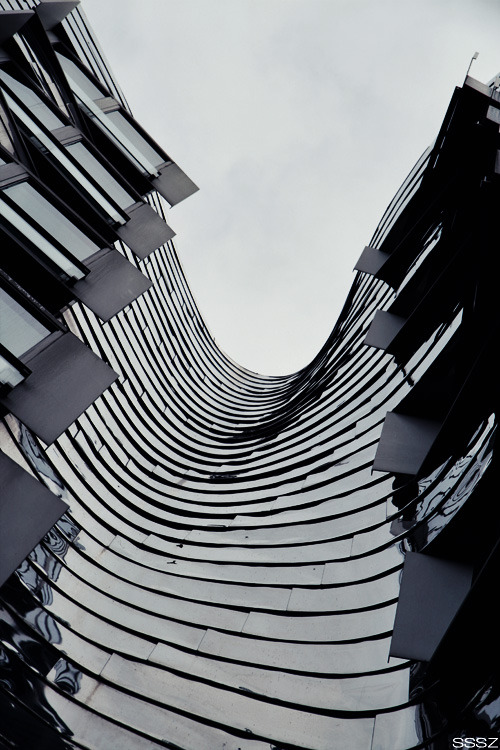 Archillect ID 32627