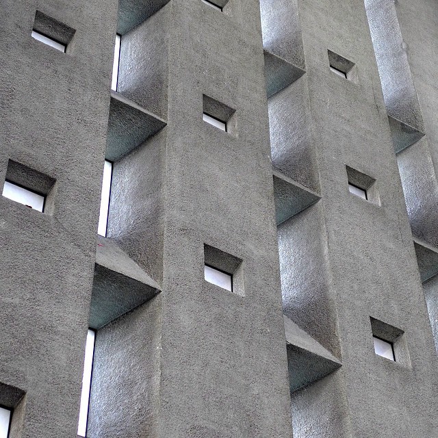 Archillect ID 33040