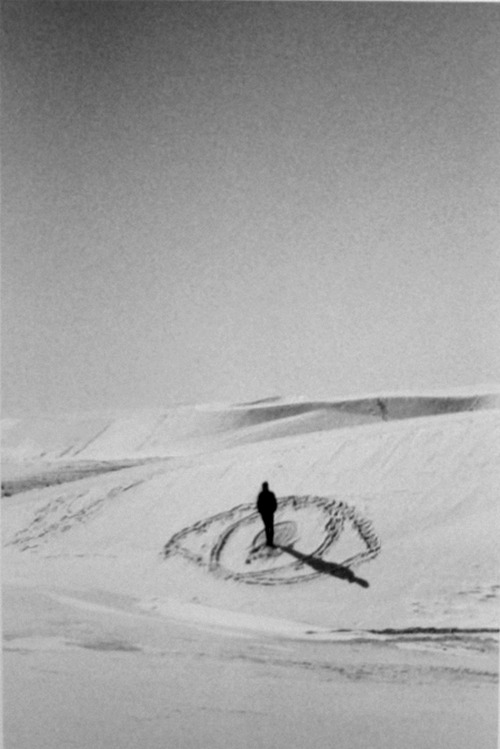Archillect ID 33412