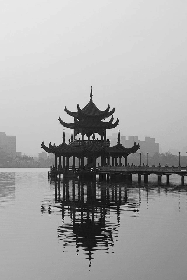 Archillect ID 34303