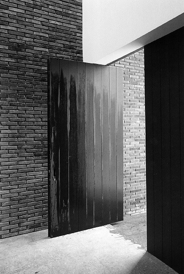 Archillect ID 34679