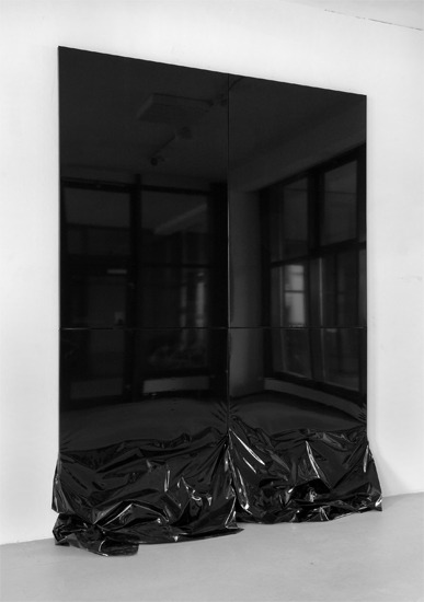 Archillect ID 35406