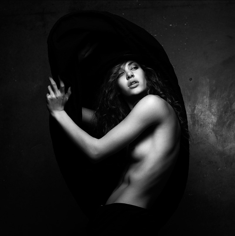 Archillect ID 37081