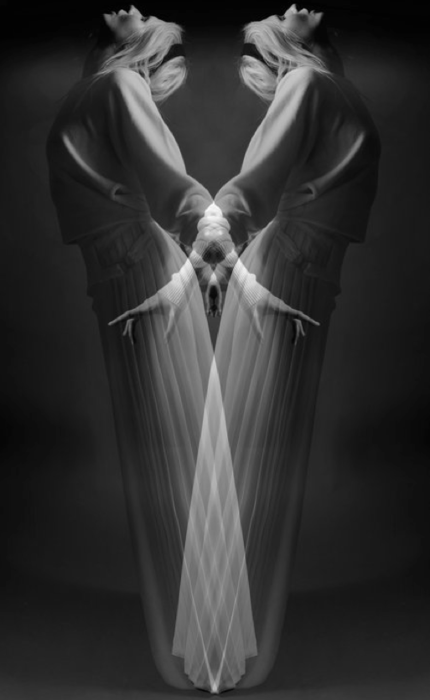 Archillect ID 37407