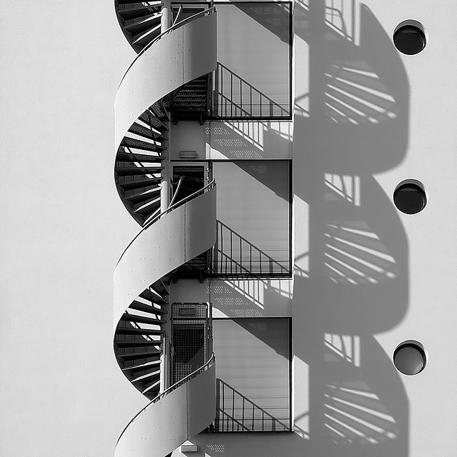 Archillect ID 37472