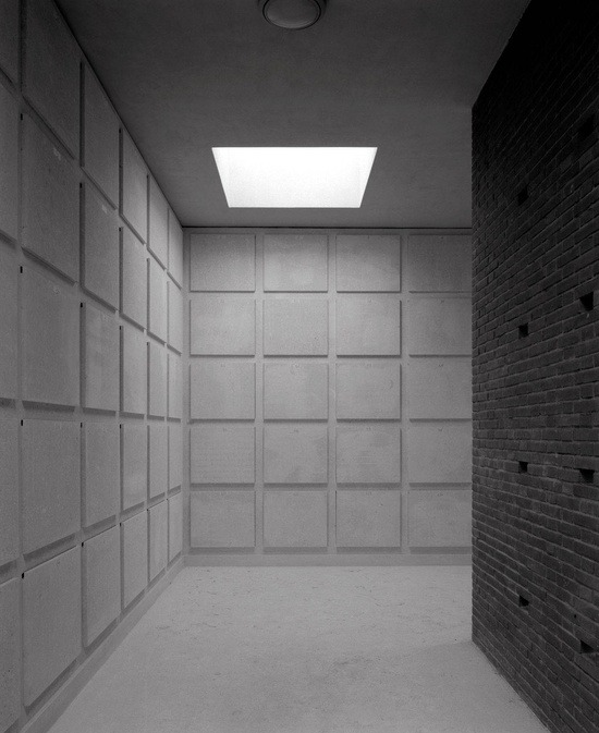 Archillect ID 37655