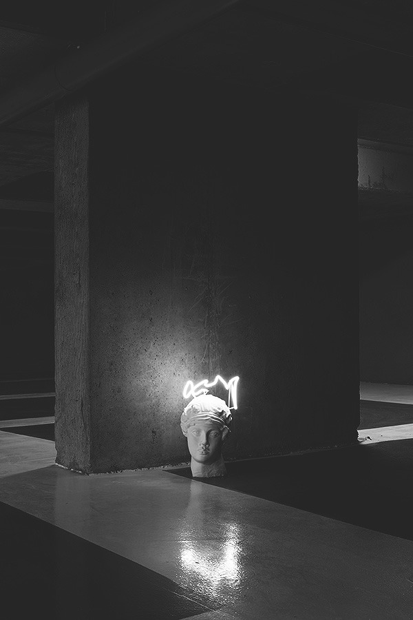 Archillect ID 40095