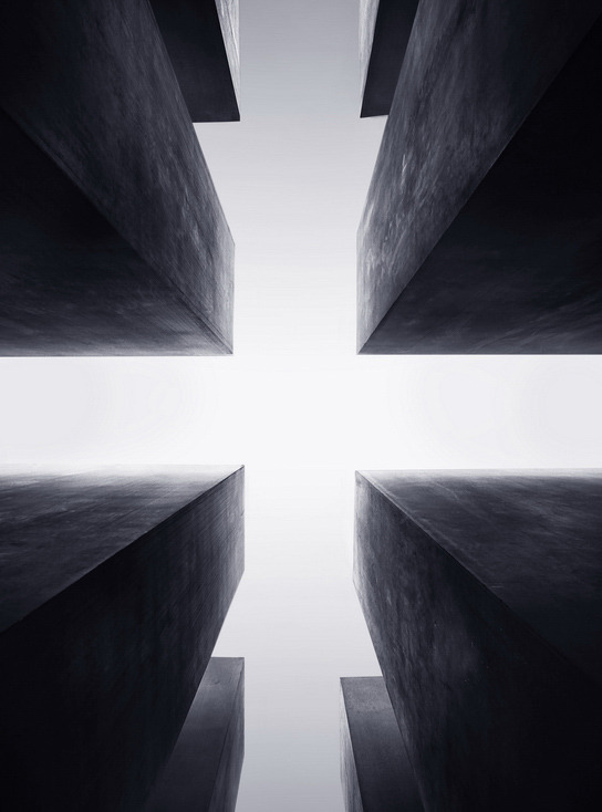 Archillect ID 40584