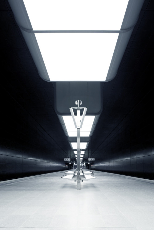 Archillect ID 40742