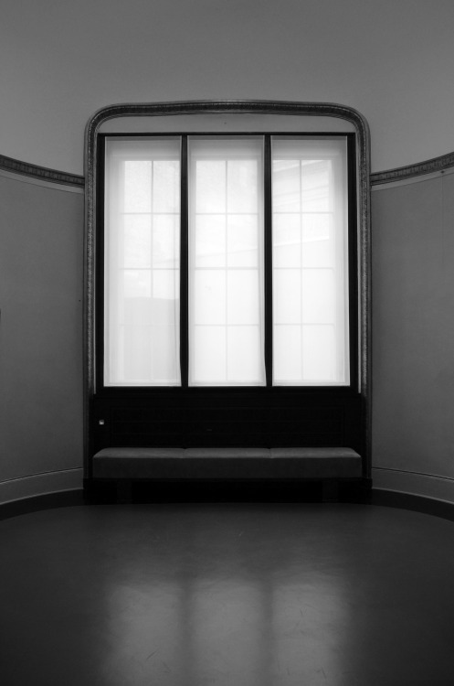 Archillect ID 42372