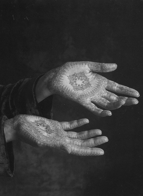 Archillect ID 42906