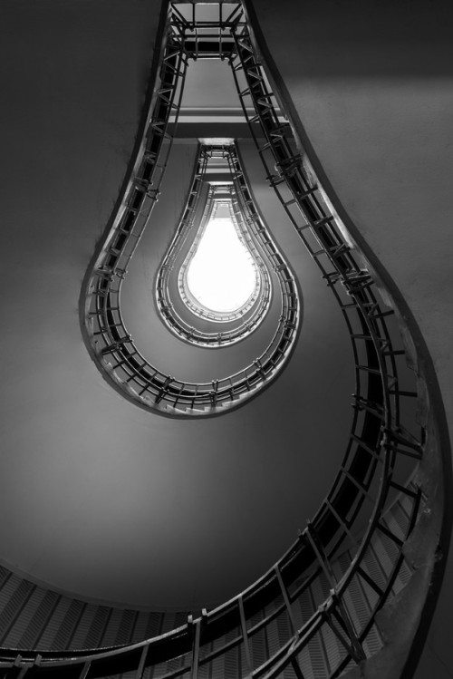 Archillect ID 43046
