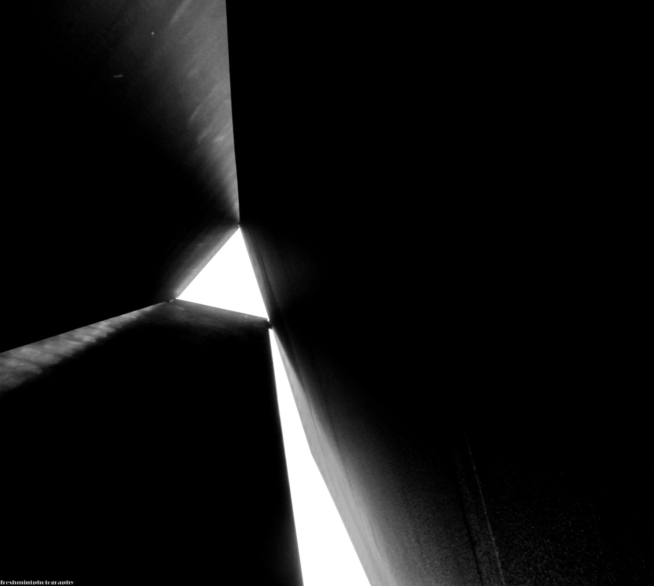 Archillect ID 44373