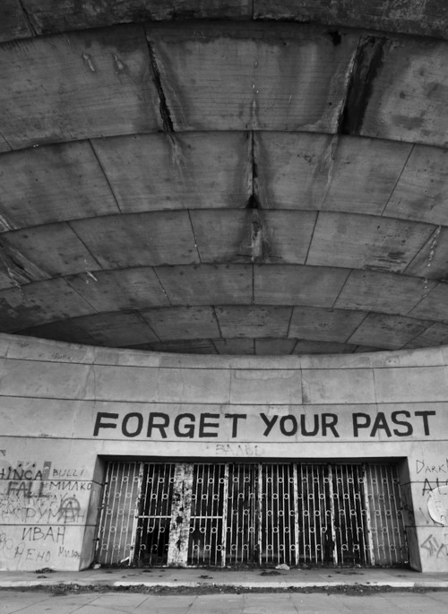 Archillect ID 44775