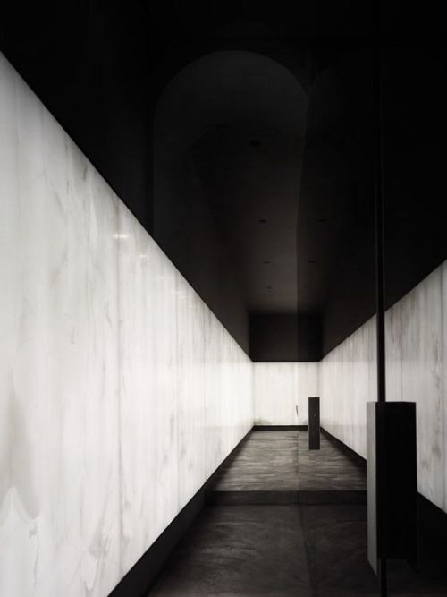 Archillect ID 45239