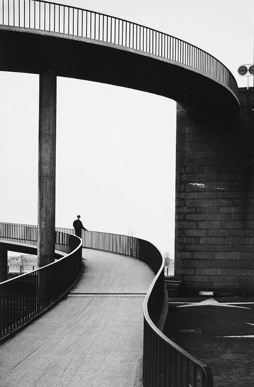Archillect ID 45347