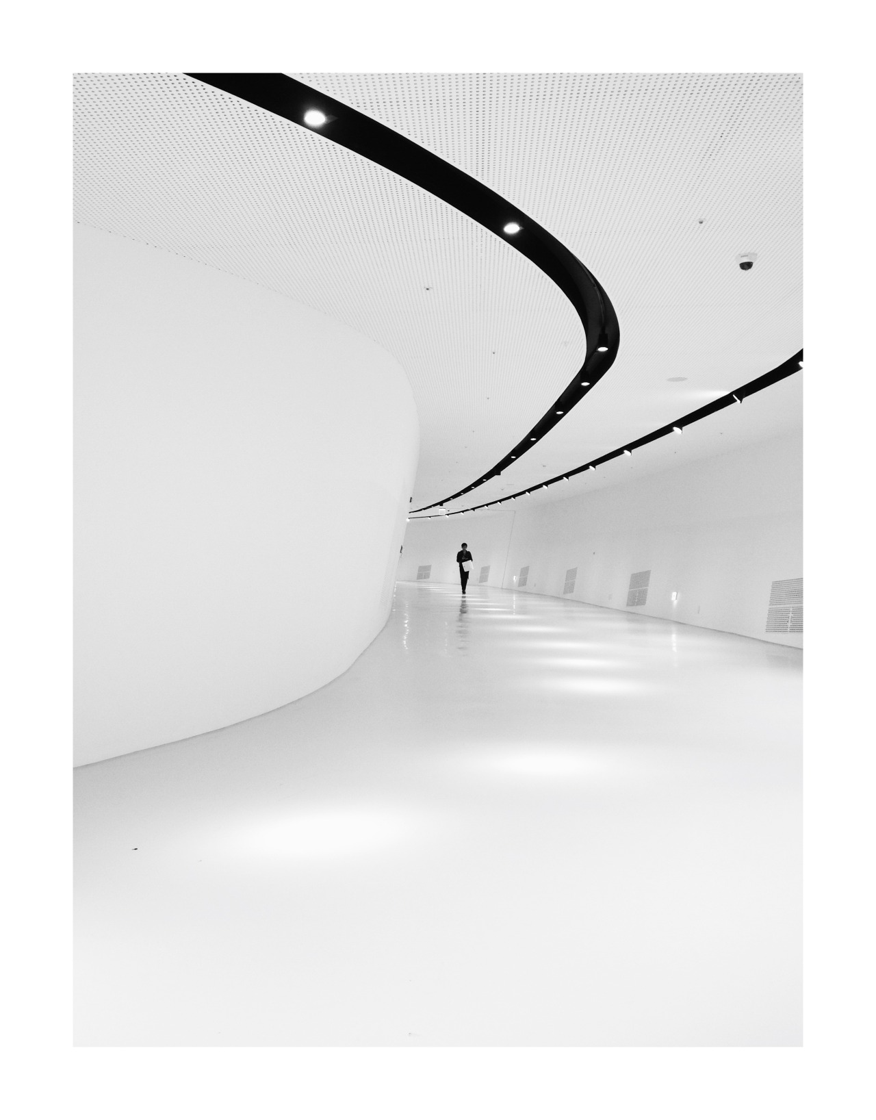 Archillect ID 46011