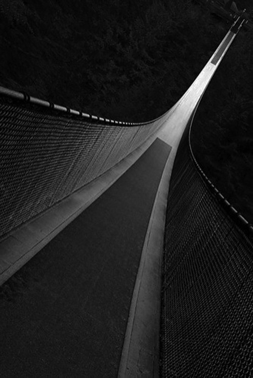 Archillect ID 46287