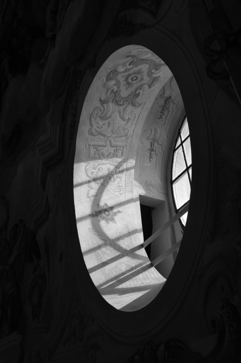 Archillect ID 48415