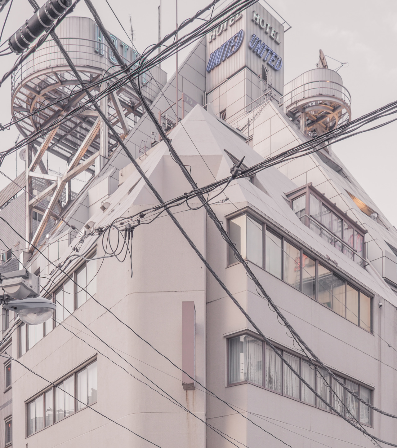 Archillect ID 48637