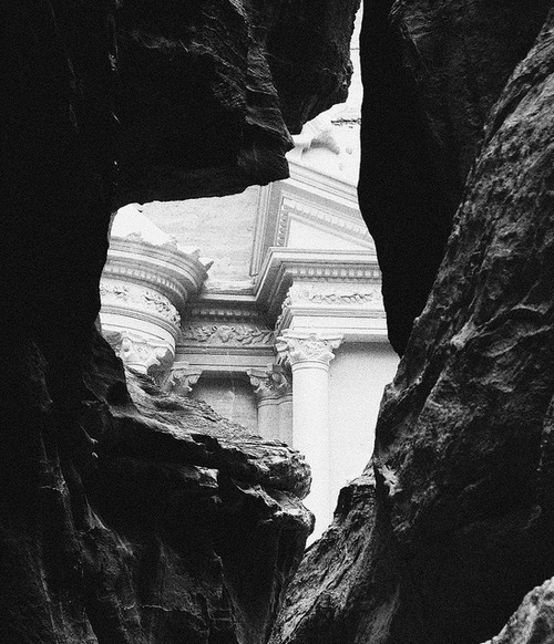 Archillect ID 51707