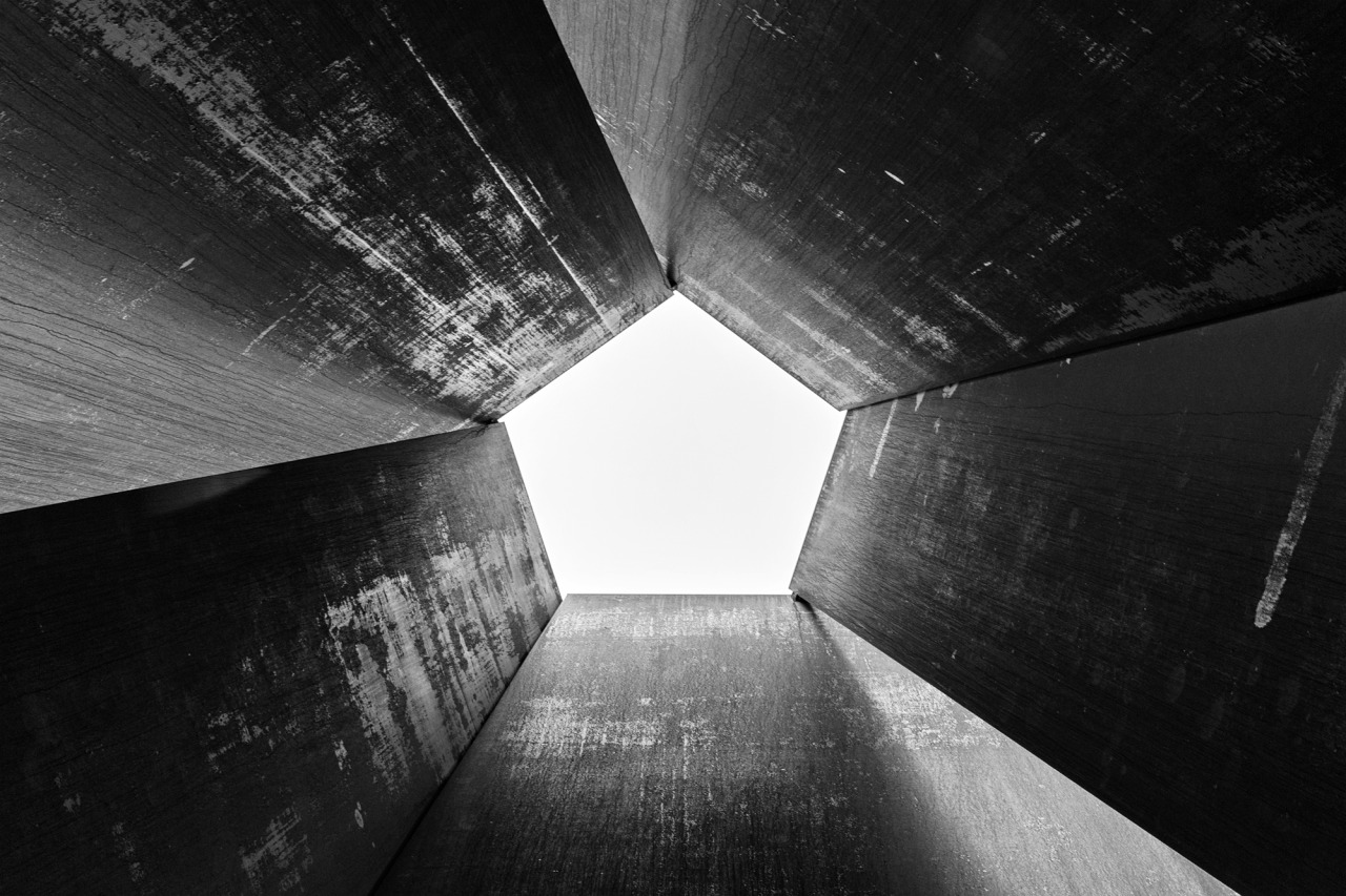 Archillect ID 52665