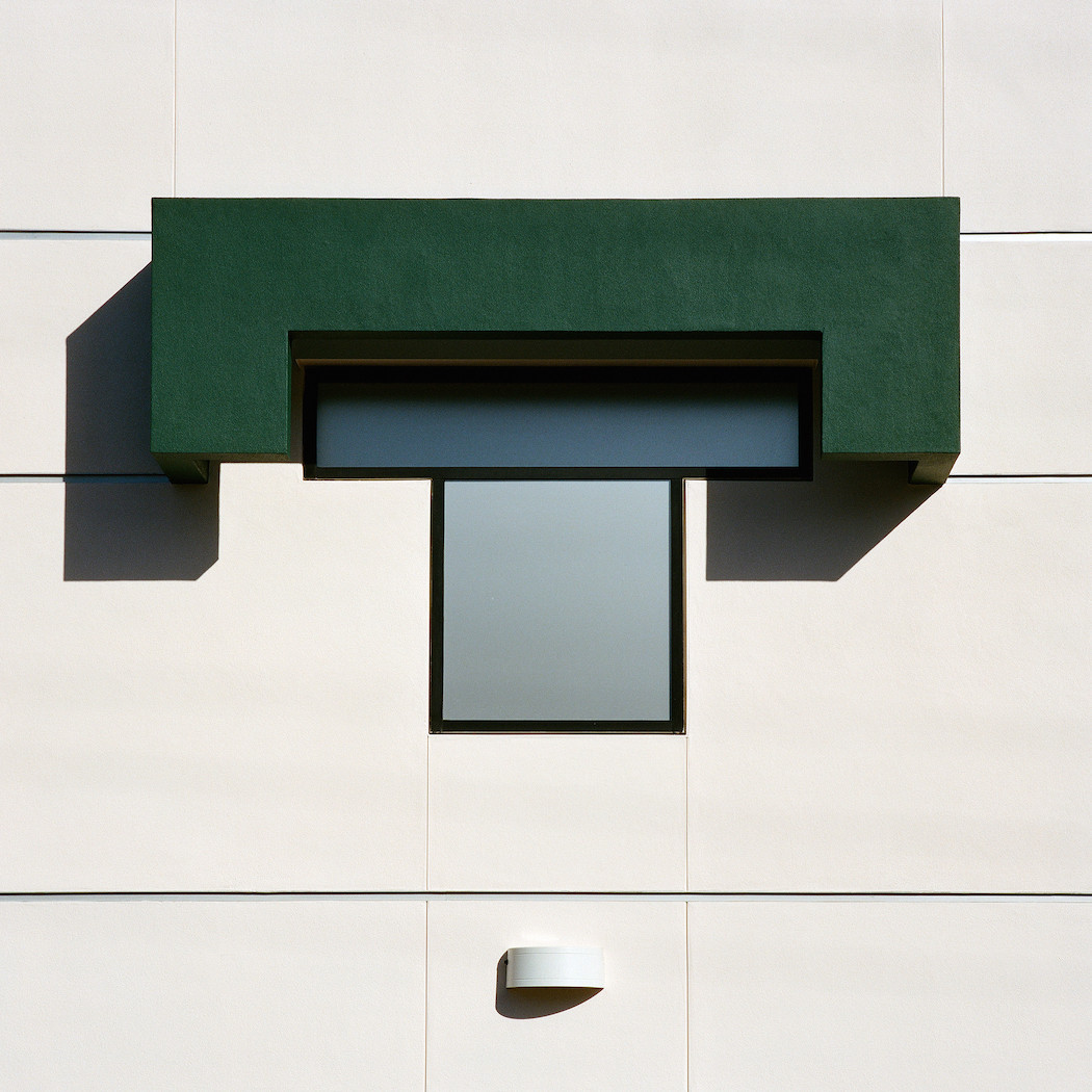 Archillect ID 56412