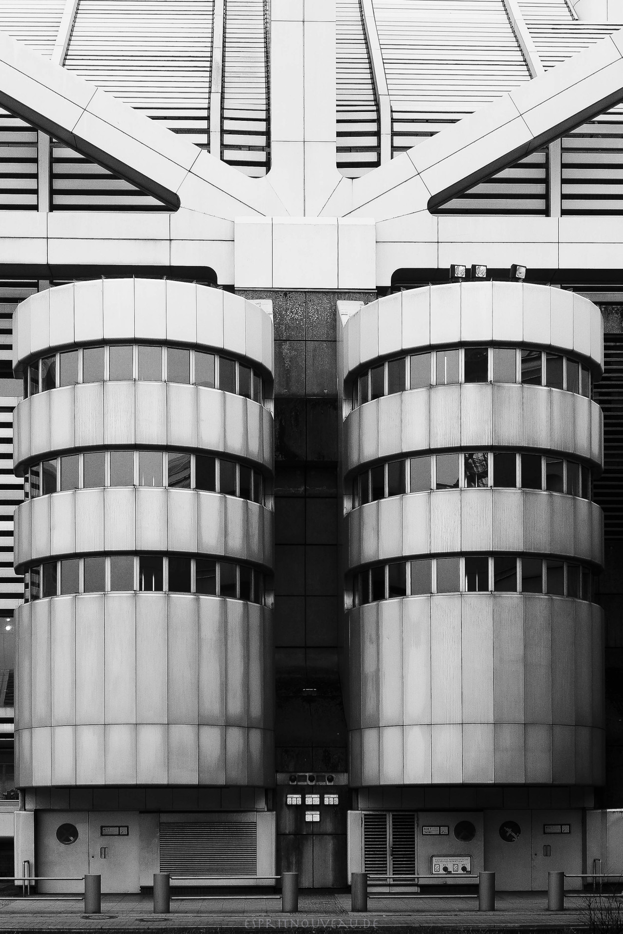 Archillect ID 56813