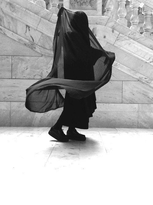 Archillect ID 57919
