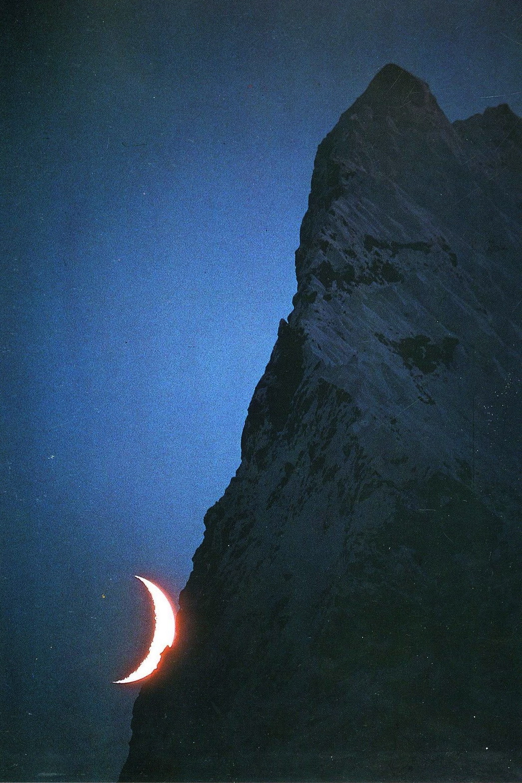 Archillect ID 60307