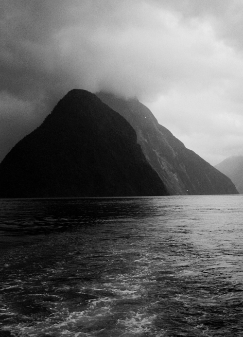 Archillect ID 60476