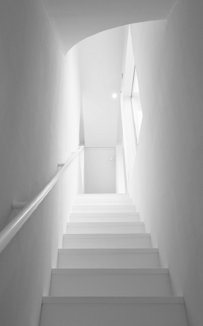 Archillect ID 61392