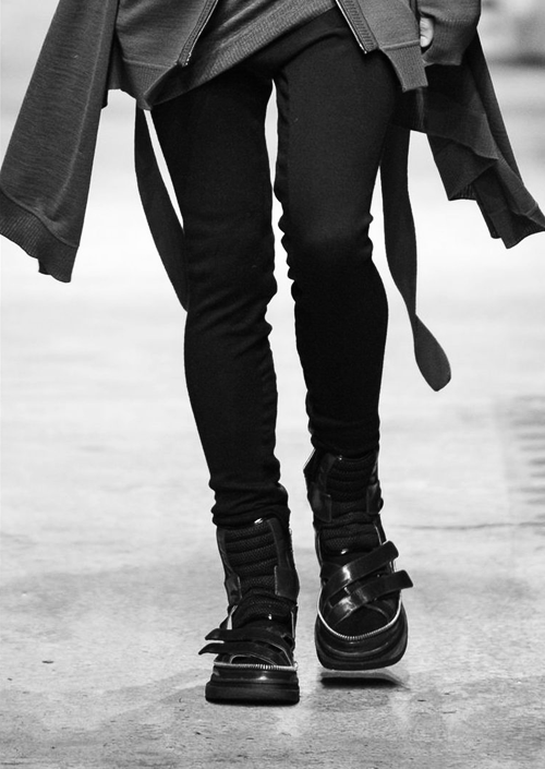 Archillect ID 63937