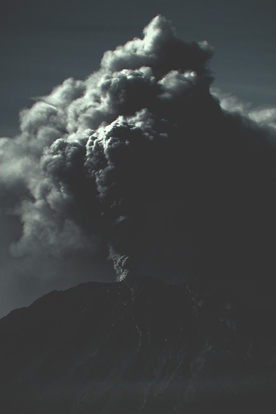 Archillect ID 64371