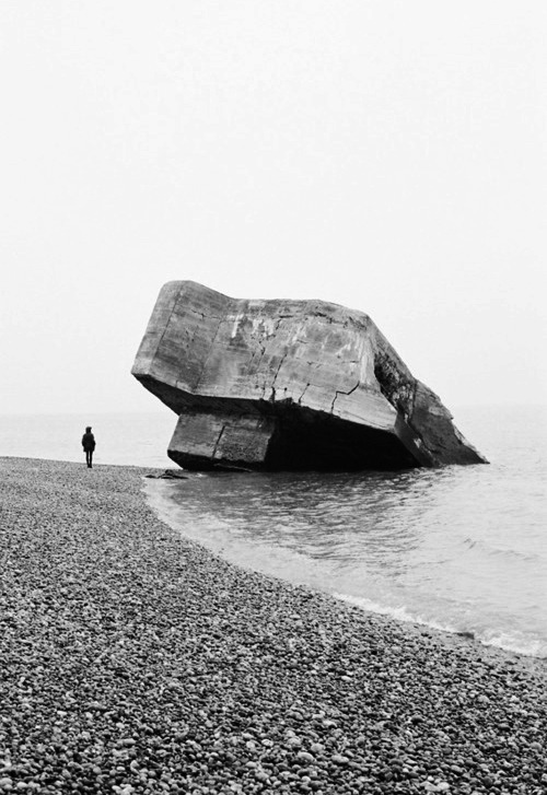 Archillect ID 64904