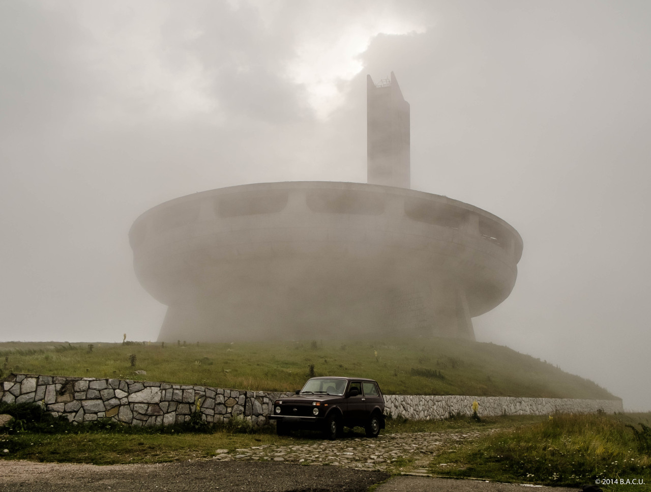 Archillect ID 65109