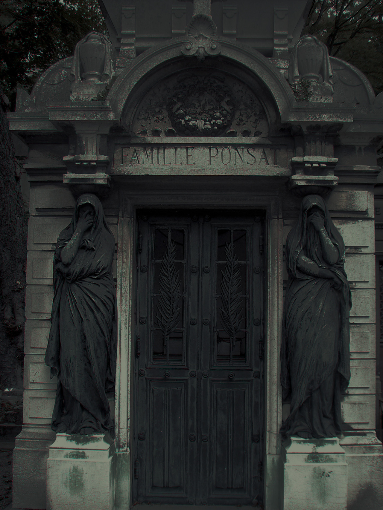 Archillect ID 69355