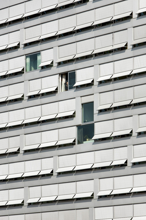 Archillect ID 69894
