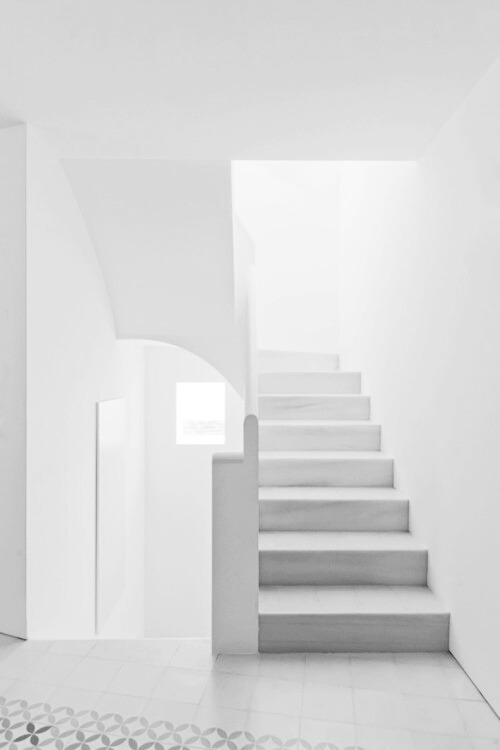 Archillect ID 70665