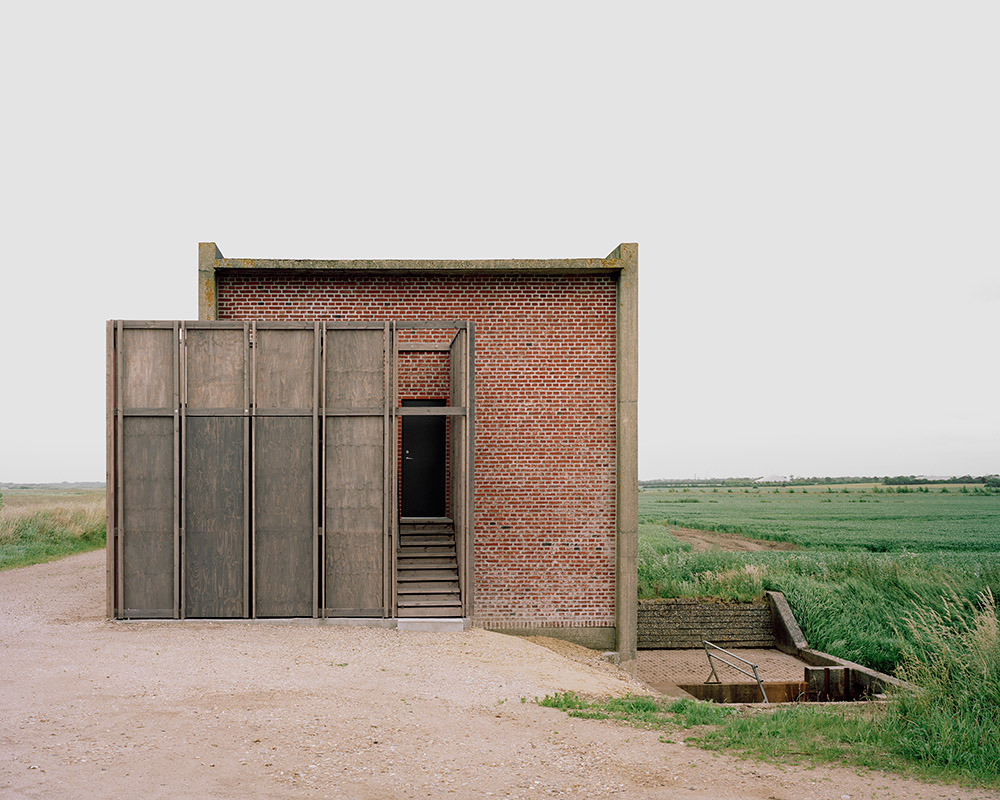Archillect ID 73572