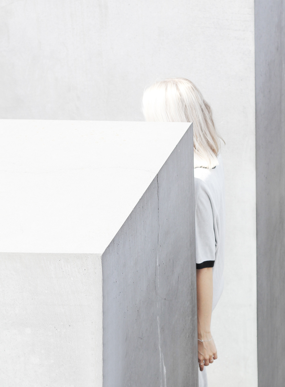 Archillect ID 73907