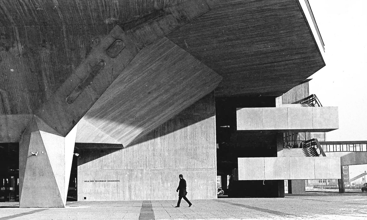 Archillect ID 75169